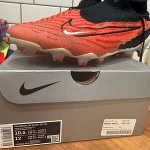 Nike Phantom GX Elite DF FG Soccer Cleats